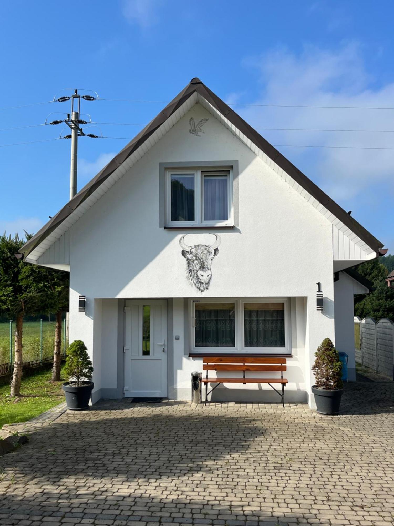 Domki Nad Stawem Uherce Uherce Mineralne Exterior foto